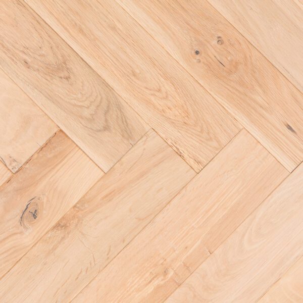 NATURES OWN: Cathedral Oak Herringbone Hand Scraped, Smoked, Brushed & White UV Lacquered (18/5 x 90mm)