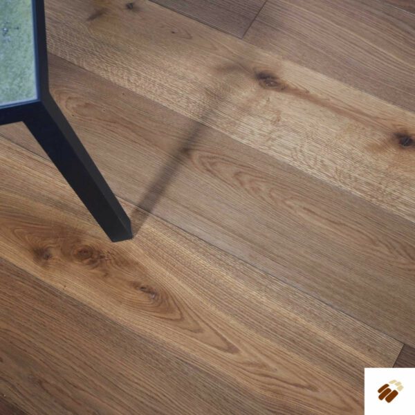 V4 Wood Flooring : Tundra TK106 Thermo Oak Plank (15/4 x 190mm)